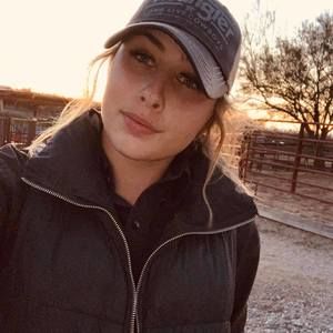 Meet your Posher, Zoe